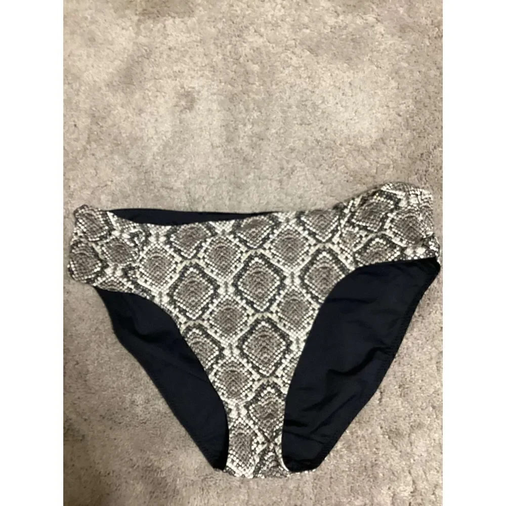 Tommy Bahama these high